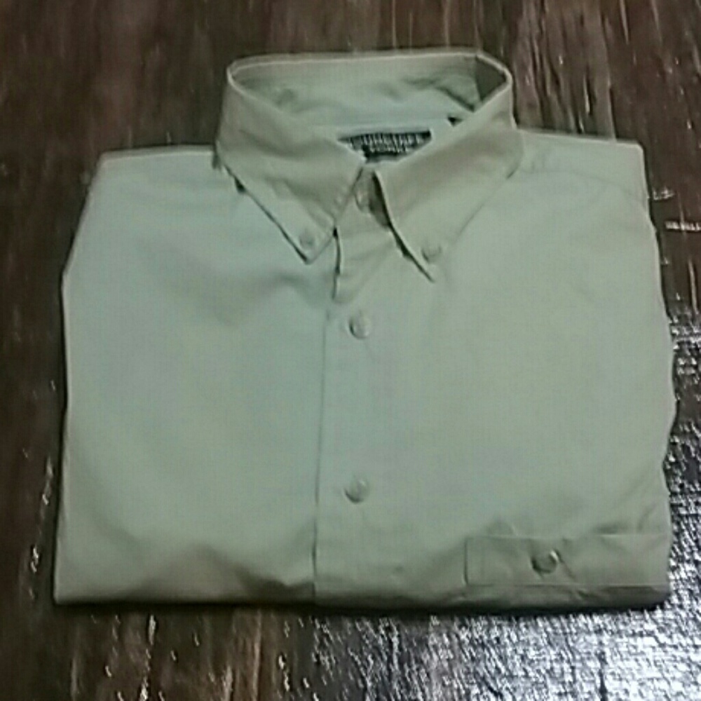 ROUNDTREE & YORKE Medium Shirt